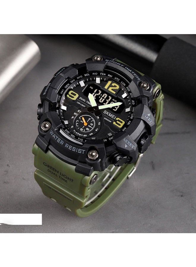 نيوترل ساعة SK-17 الرياضية المقاومة للماء للاستخدام الخارجي أنيقة وعصرية، تتميز بعرض ثلاثي للوقت، وحركة مزدوجة العيار مع مؤقت، ومنبه، وساعة توقيت، ووظائف مضيئة. مناسبة للرجال والطلاب (مينا سوداء + حزام أخضر). - Image 2